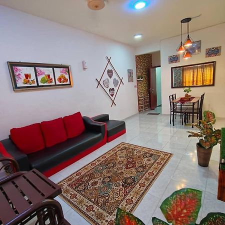 Homestay Budget Kuala Terengganu Tulipsia House 外观 照片